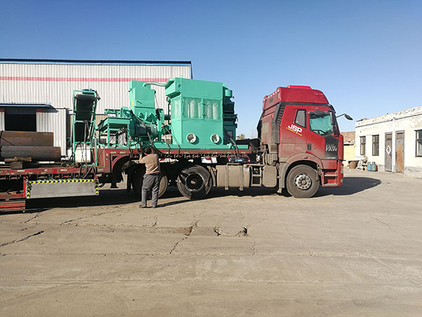 銅線(xiàn)破碎分離機(jī)發(fā)貨現(xiàn)場(chǎng)